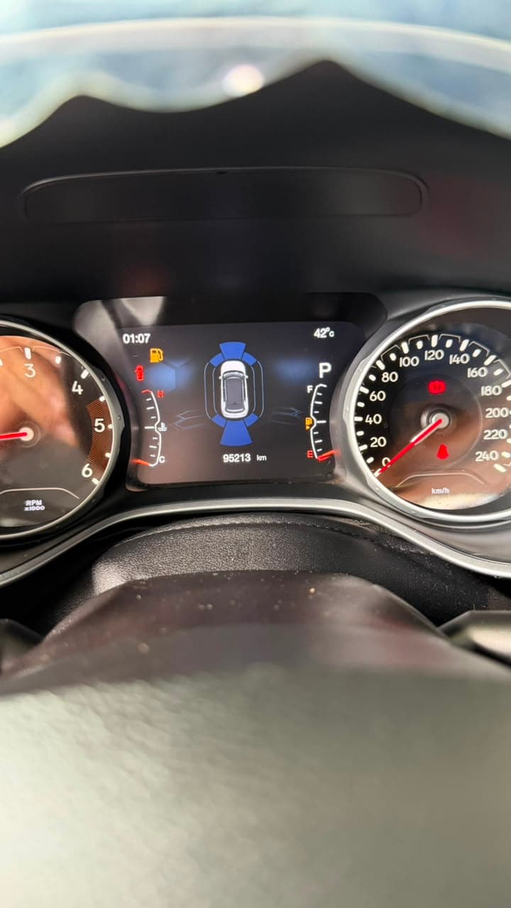 JEEP COMPASS — foto 9