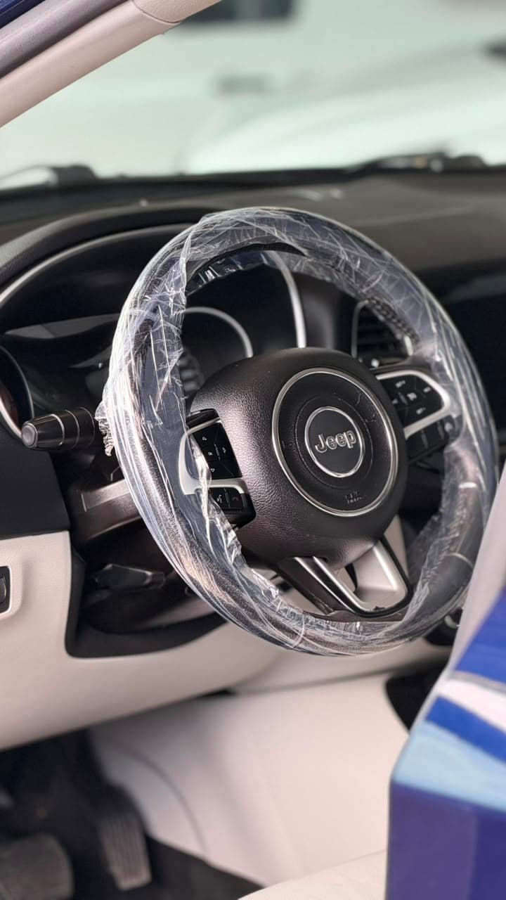 JEEP COMPASS — foto 12